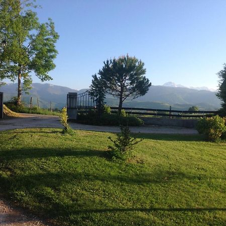 Le Gite Du Poire Molere Exterior photo